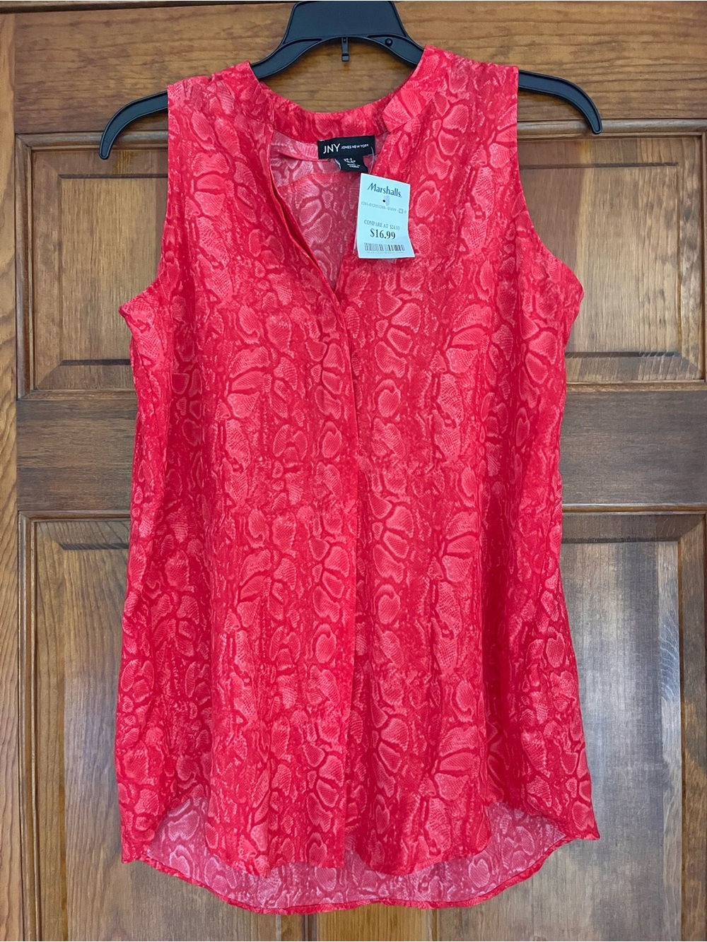Jones New York Red Sleeveless V-Neck Jacquard Camisole